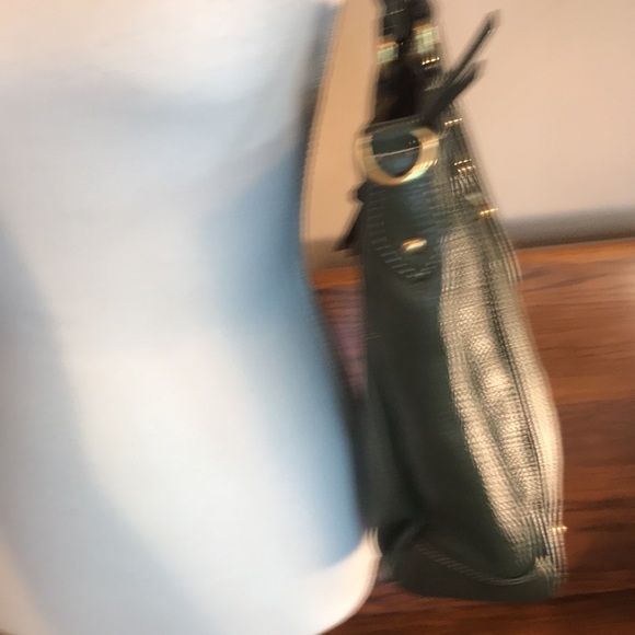 a.n.a GREEN LEATHER SHOULDER BAG - Picture 4 of 11